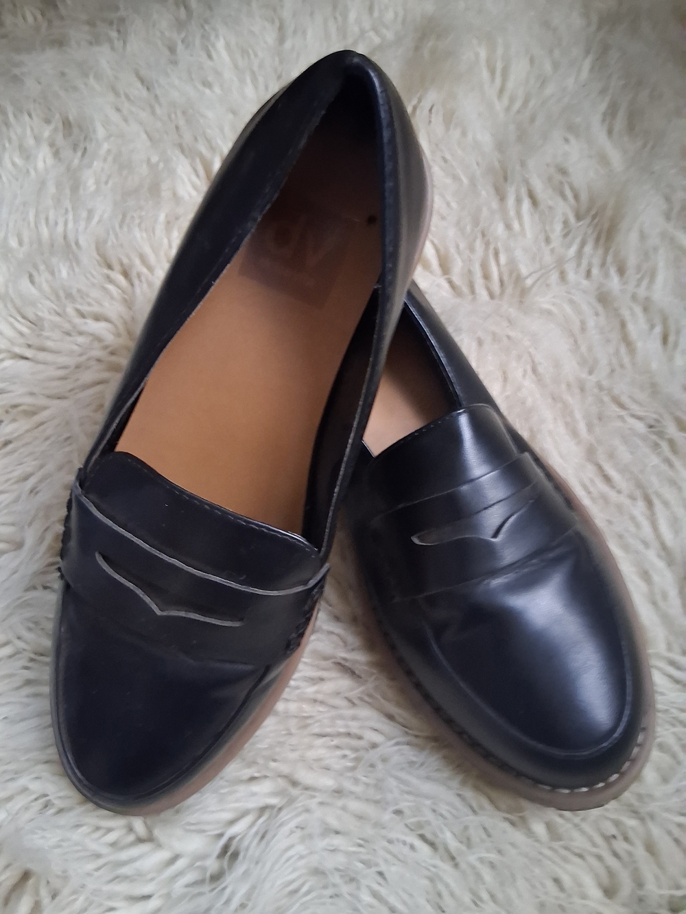 DOLCE Vita Classic Black Women's Loafers - Comfortable Slip-On Dress Shoes